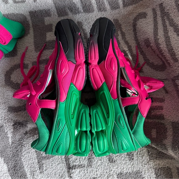 Adidas X Raf Simons Replicant Ozweego Green Vivid Berry size 10 NWT - Picture 7 of 16